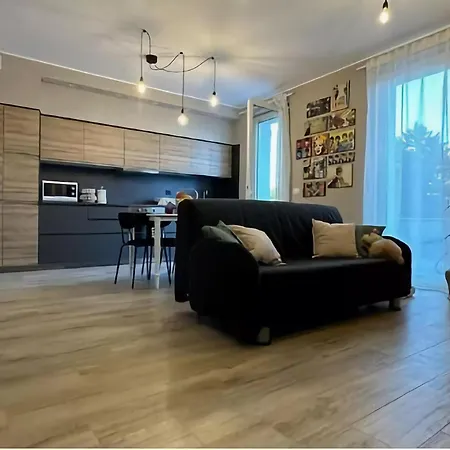 Delightful With Private Terrace Esanatoglia