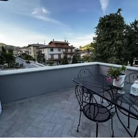 Delightful With Private Terrace Holiday home *